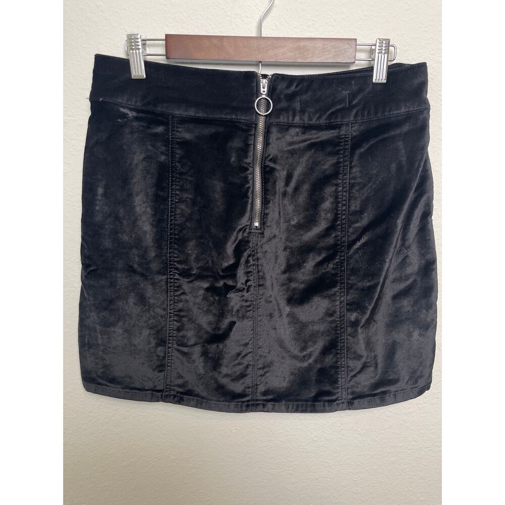 Free People Black Velvet Mini Skirt W31 High Rise Zip Back Y2K Chic